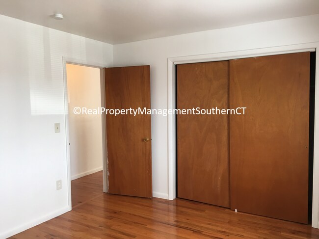 423 Wells St in Bridgeport, CT - Building Photo - Building Photo