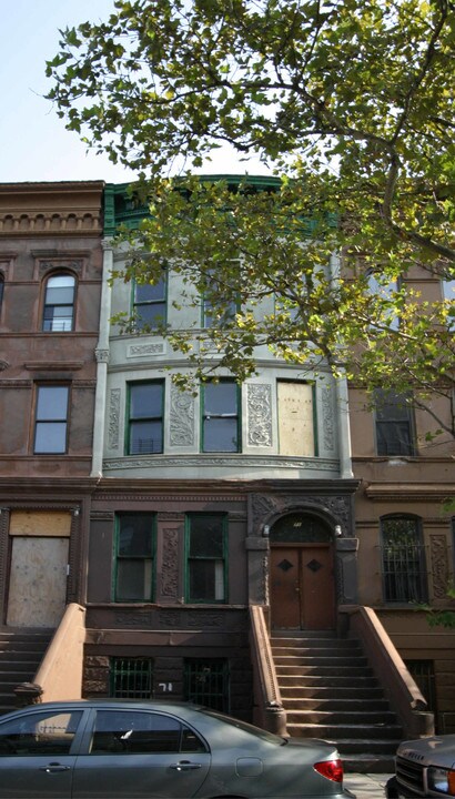 71 W 119th St in New York, NY - Building Photo