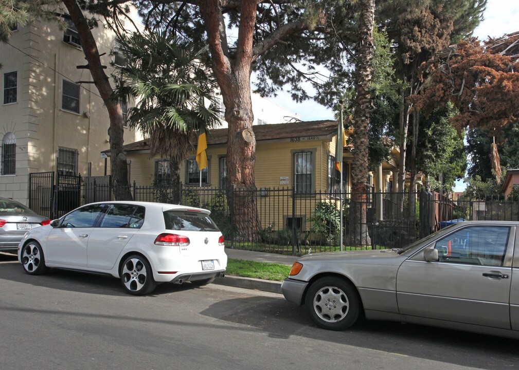 The Serrano Bungalows in Los Angeles, CA - Building Photo