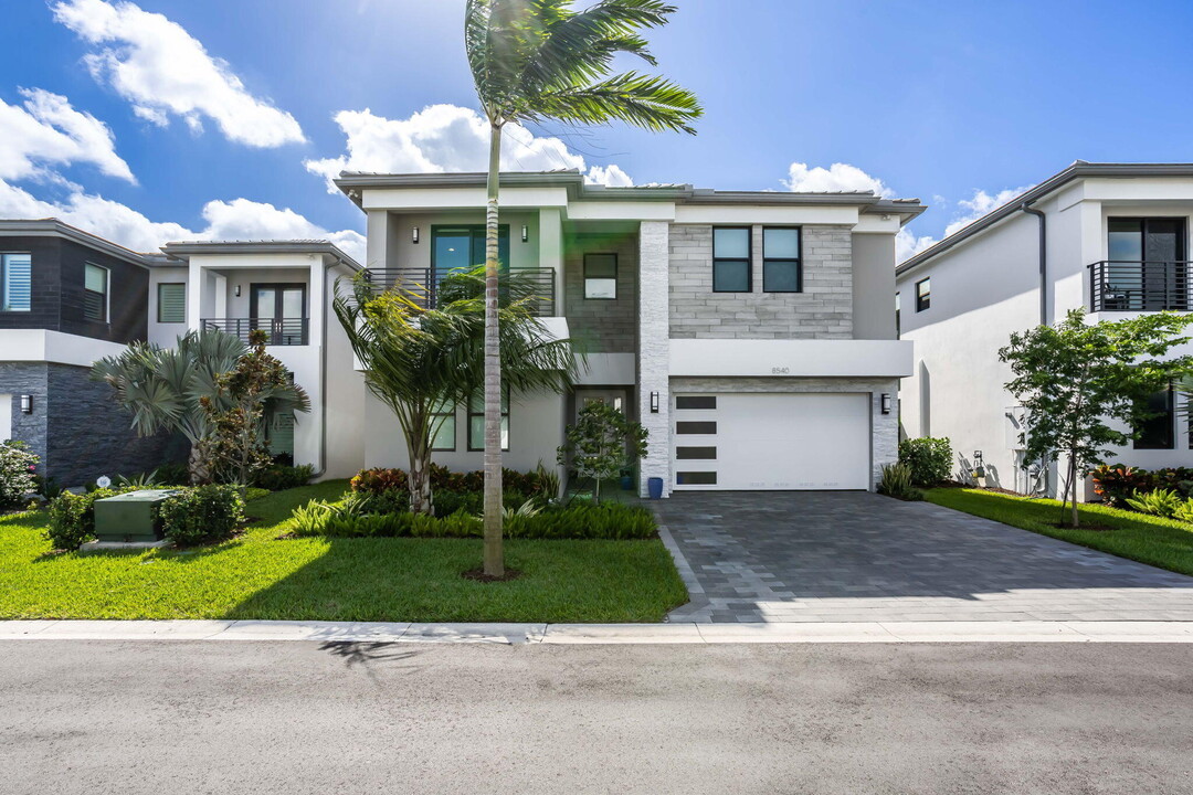 8540 Swinley Frst Wy in Boca Raton, FL - Building Photo