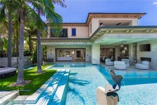 121 Amber Sky in Irvine, CA - Building Photo