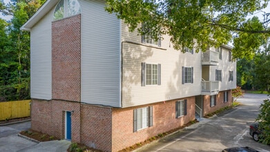 2705 Mayfair Dr in Wilmington, NC - Building Photo - Building Photo