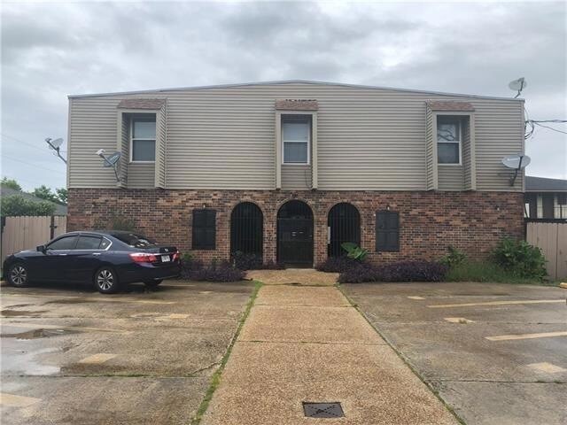 213 Rosebud St, Unit J in Metairie, LA - Building Photo