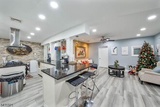 376 Elmora Ave in Elizabeth, NJ - Building Photo - Building Photo