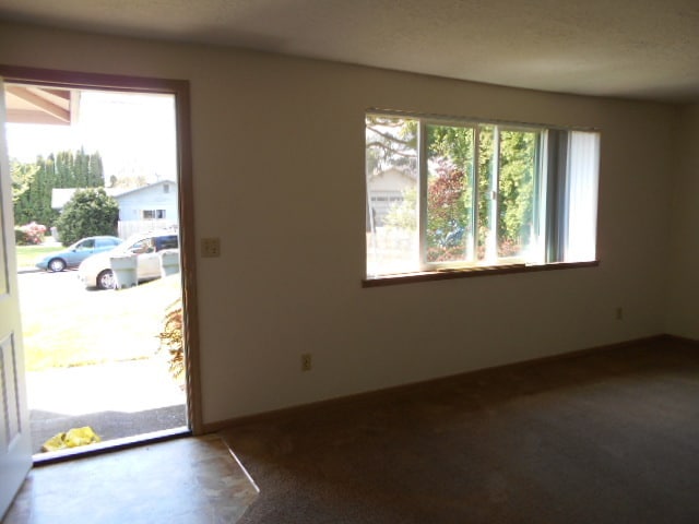 1535 NE 4th St in McMinnville, OR - Building Photo - Building Photo
