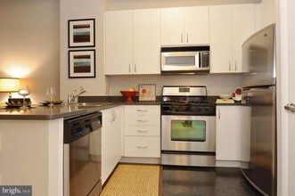 1300 N St NW-Unit -#518 in Washington, DC - Building Photo - Building Photo