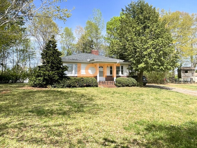 216 Mountain View Cir in Greenville, SC - Building Photo - Building Photo