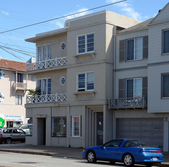 2701 Judah St in San Francisco, CA - Building Photo - Building Photo