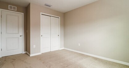 Redding Pointe in Lakeland, FL - Building Photo - Building Photo