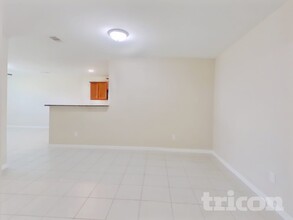 701 Totem Trail Dr in La Marque, TX - Foto de edificio - Building Photo