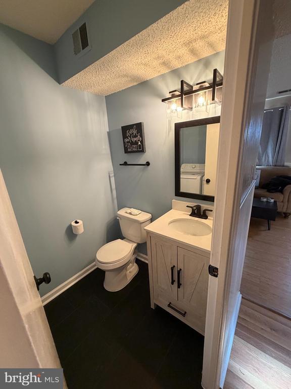 218 Moore Dr in Berryville, VA - Building Photo - Building Photo