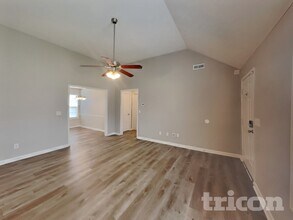 9021 Macbeth Dr in Smyrna, TN - Foto de edificio - Building Photo