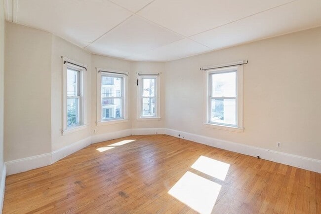 property at 40 Montfern Ave