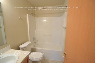 13015 120th Ave E in Puyallup, WA - Building Photo - Building Photo