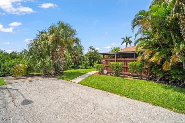 15524 Crystal Lake Dr