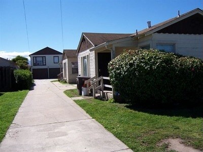 Triplex in Salinas, CA - Foto de edificio - Building Photo