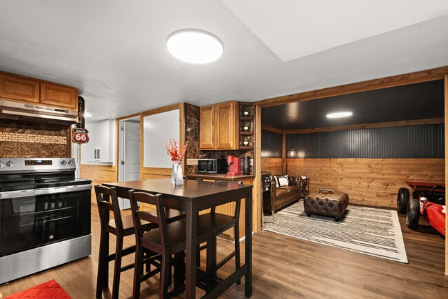 1009 Little Marrowbone Rd, Unit 1009 #b