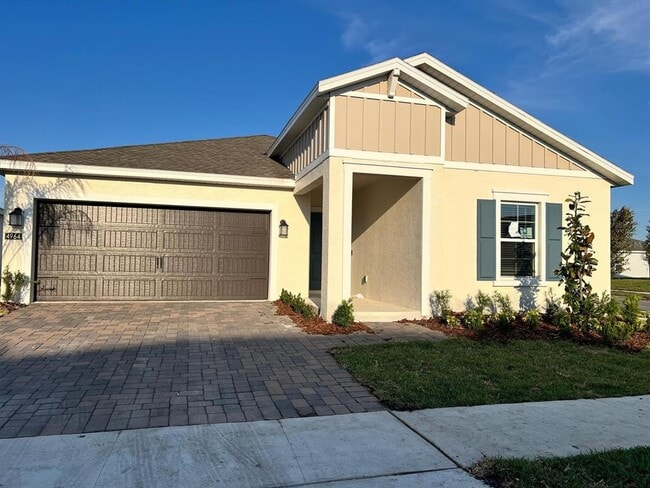 property at 4964 Worchester Dr