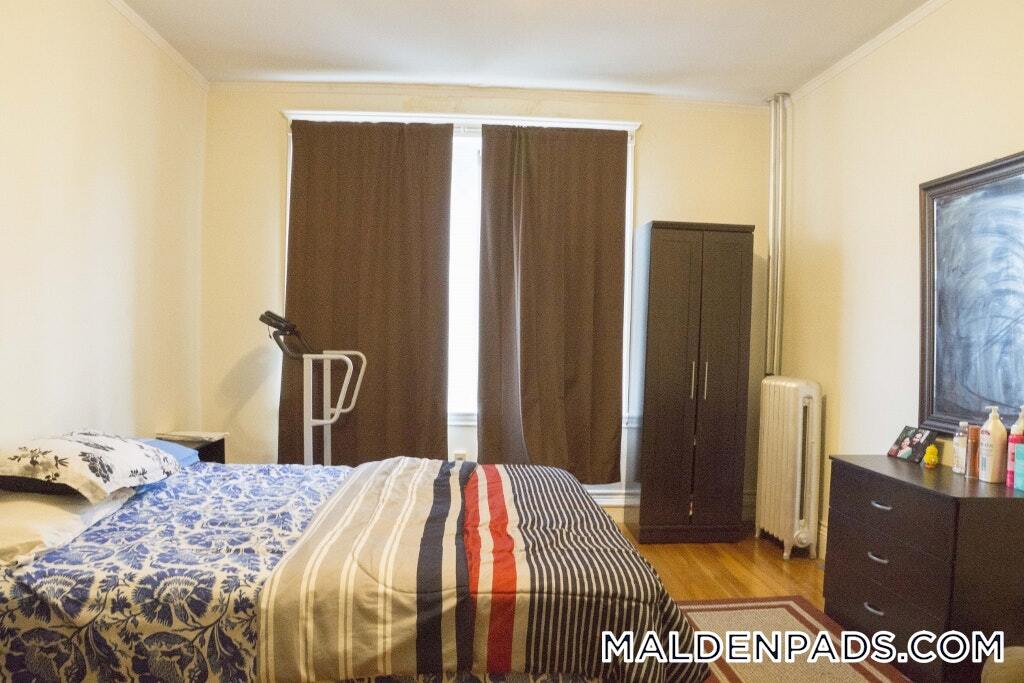 92 Maple St in Malden, MA - Building Photo