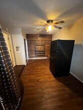 1321 Garden Path Dr, Unit 1 in Round Rock, TX - Foto de edificio - Building Photo