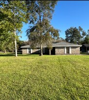 1118 Joe Miller Rd in Lake Charles, LA - Building Photo