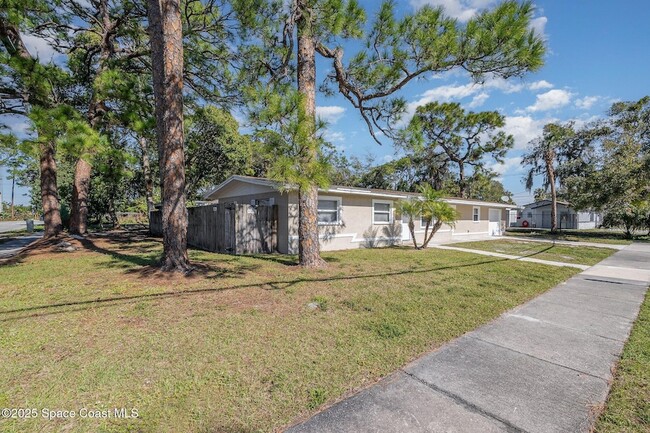 1044 Holmes St, Unit One Bedroom - Double Occupancy in Cocoa, FL - Building Photo - Building Photo