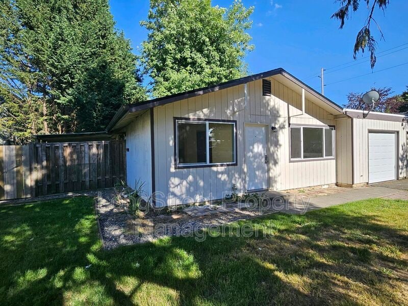 17617 SW Blanton St in Beaverton, OR - Building Photo