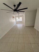 337 SE 12th Ave, Unit B in Pompano Beach, FL - Foto de edificio - Building Photo