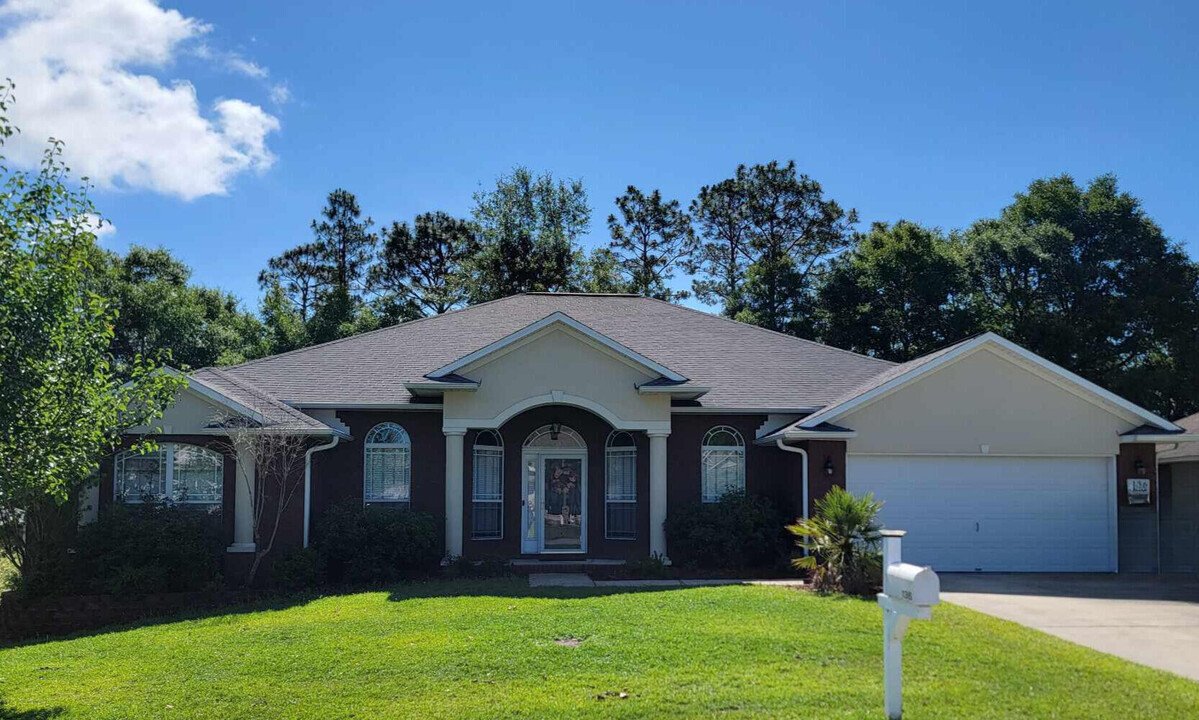 136 Leonine Hollow in Crestview, FL - Building Photo