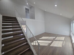 8918 Jade Coast Ln in San Diego, CA - Building Photo - Building Photo