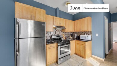 Room in Shared 2 bed/1 bath home, Unit A in New York, NY - Building Photo - Building Photo