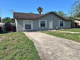 17 Gull Ave in McAllen, TX - Building Photo