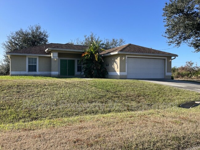 2901 4th St SW in Lehigh Acres, FL - Building Photo - Building Photo