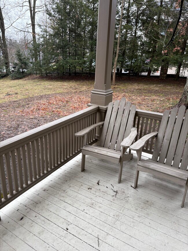 311 N Grand St, Unit Studio one in Marshall, MI - Building Photo - Building Photo