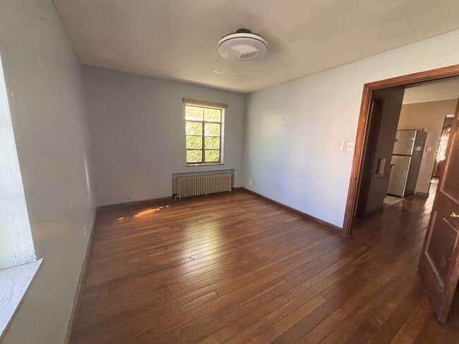 360 Ross Ave, Unit 360 Ross Ave APT B in Hamilton, OH - Foto de edificio - Building Photo