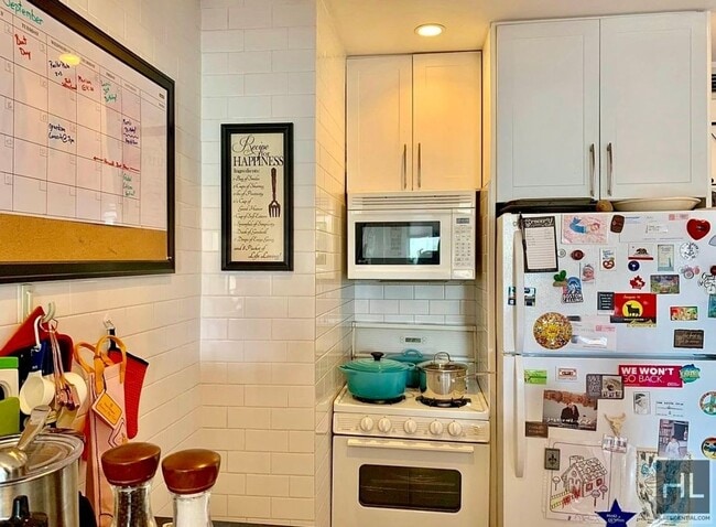 Rent Stabilized 1 bedroom with balcony - i