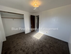 1151 E Cedar St in Pocatello, ID - Building Photo - Building Photo