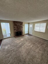 4071-4075-4075 SE Holgate Blvd in Portland, OR - Building Photo - Building Photo