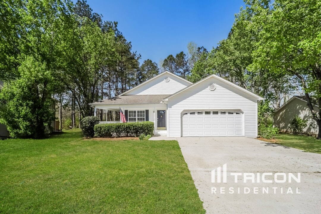102 Melleray Ct in Villa Rica, GA - Building Photo