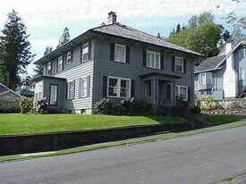 1219 Spur St in Aberdeen, WA - Building Photo