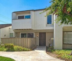 369 Meadow Ct in Brea, CA - Building Photo