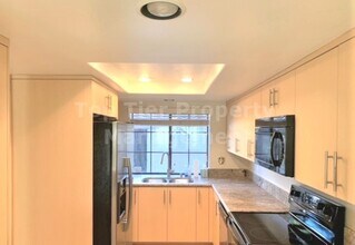 6811 Alderwood Dr in Carlsbad, CA - Building Photo - Building Photo