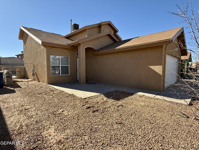 14152 Tierra Morena Dr in El Paso, TX - Building Photo - Building Photo