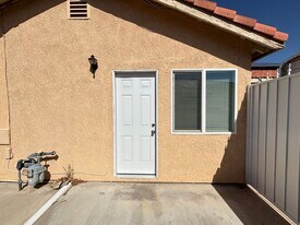 4022 Karling Pl in Palmdale, CA - Building Photo