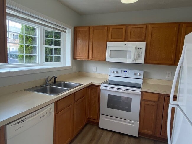 2438 Millwood Loop in Harrisonburg, VA - Building Photo - Building Photo