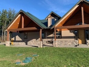 37115-37113 13th Ave E in Roy, WA - Building Photo - Building Photo