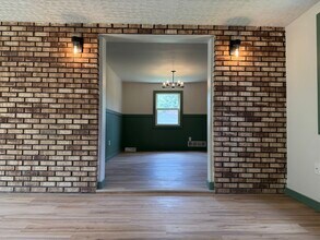 10 Lincoln St in Bulger, PA - Foto de edificio - Building Photo