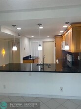 3351 S Palm Aire Dr in Pompano Beach, FL - Building Photo - Building Photo