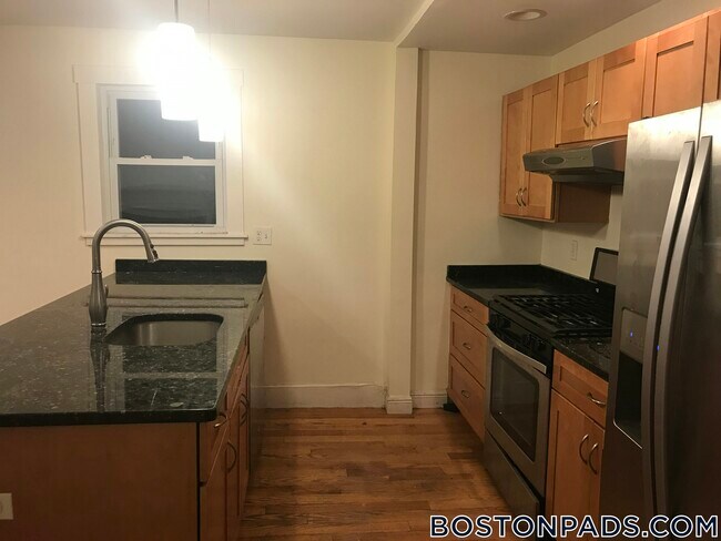 24 Lexington Terrace