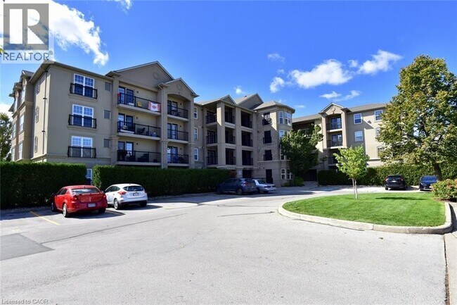 2035 Appleby Line in Burlington, ON - Building Photo - Building Photo